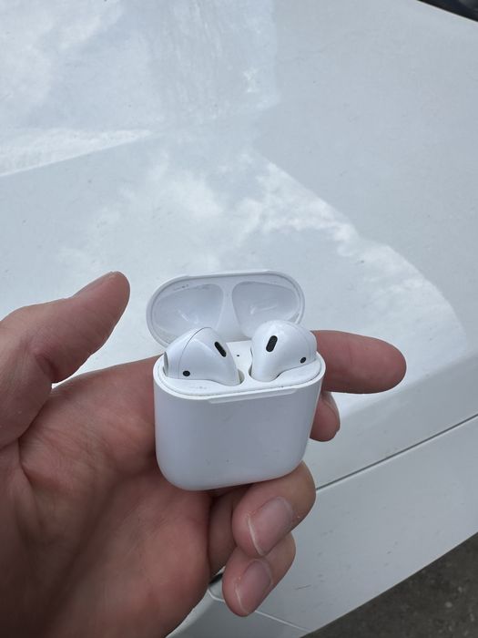 Продам Airpods 2