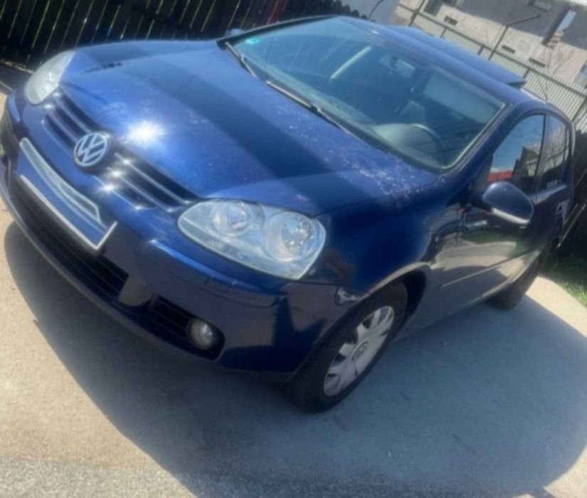 Vând golf 5, 1.4 TSI ,trapa ,încălzire în scaune