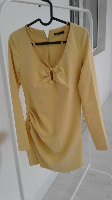 платье  Zara 1 раз в носке