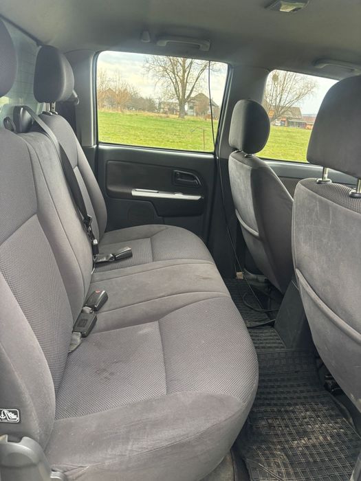 Isuzu DMX  autoutilitară