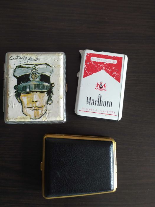 Tabachera / bricheta Marlboro veche