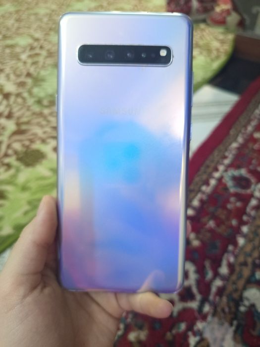 Самсунг  s10 plus