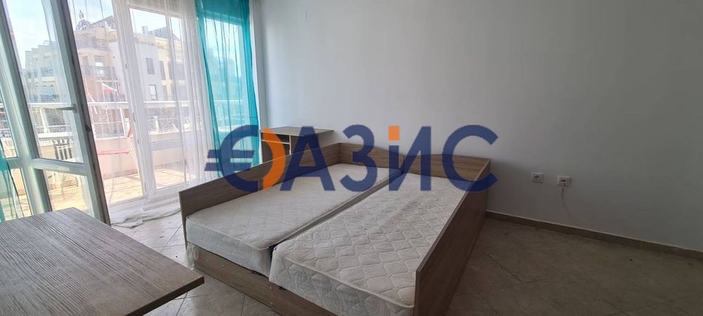 Продава се Едностаен апартамент в Созопол - 42 кв.м за 1405 €/кв.м - Снимка #2