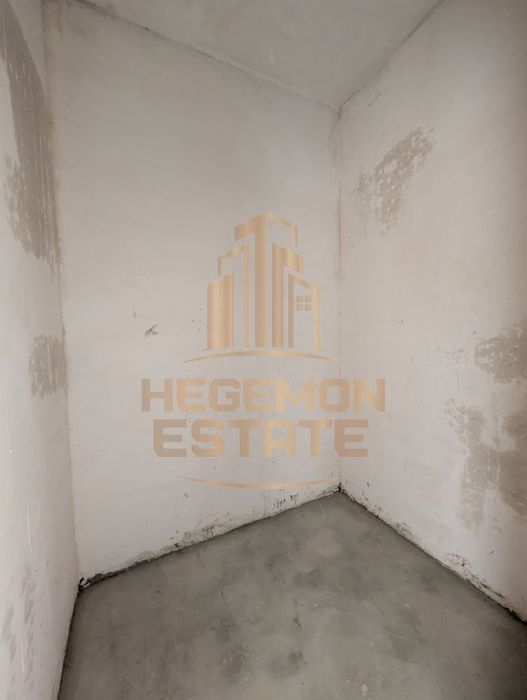 Продава се Тристаен апартамент в Варна, Погреби - 97 кв.м за 1825 €/кв.м - Снимка #5