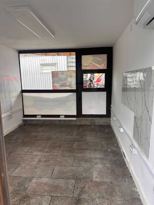 Spațiu comercial de închiriat 12mp  – Piața 700, Timișoara (zonă ultracentrală)