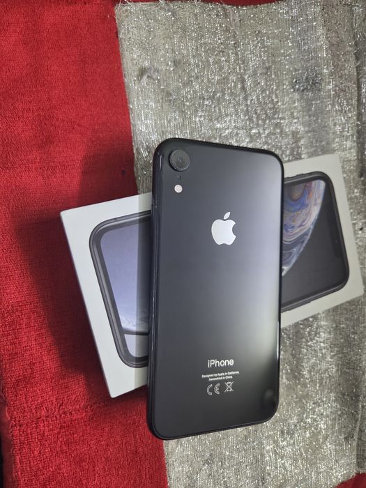 Iphone XR.  64gb