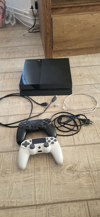 PlayStation 4  2 controller