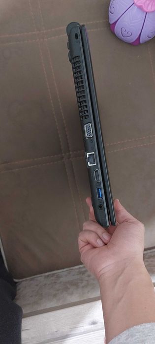 Acer i5 notebook sotiladi