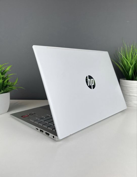 Ноутбук Hp ryzen 5 (5-е поколение) 2023 (6 ядер / 12 потоков)
