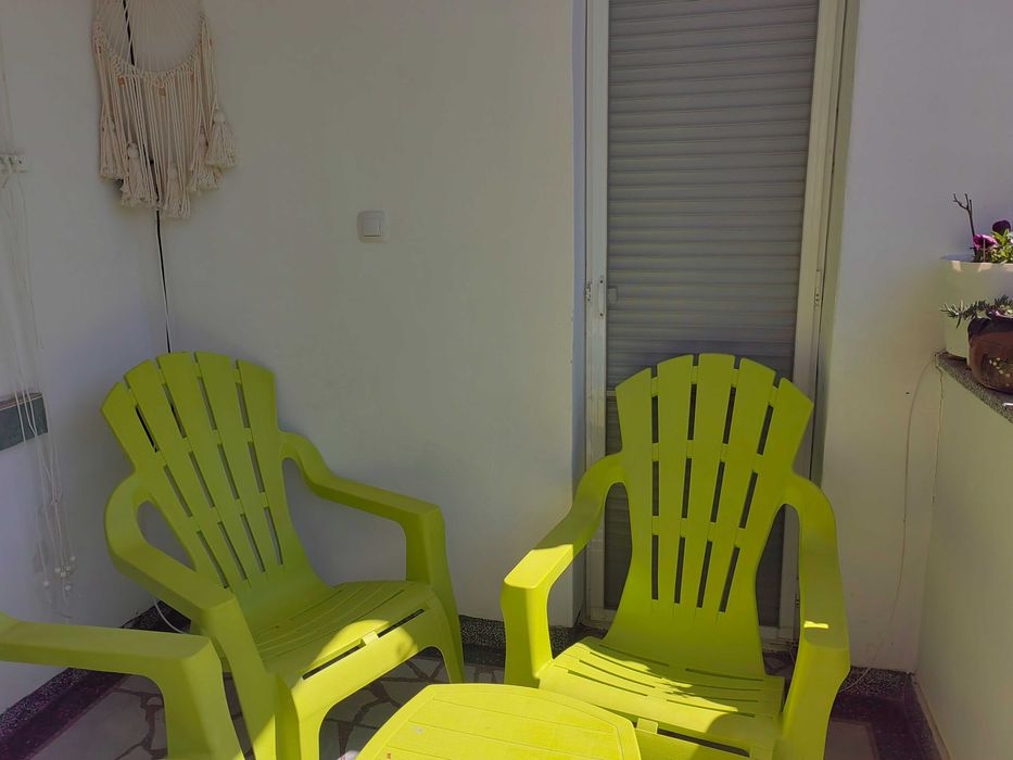 Комплект столове с масичка