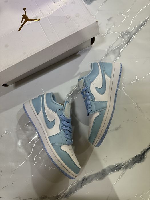 Jordan 1 low  nike baby blue