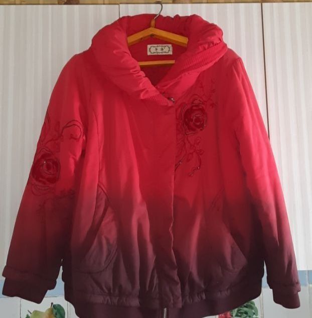 Куртка б/у,в хорошем состоянии.Размер на 50-54
Цена 150000
Размер на 5