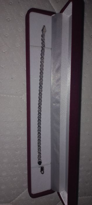 Продам серебряный браслет новый