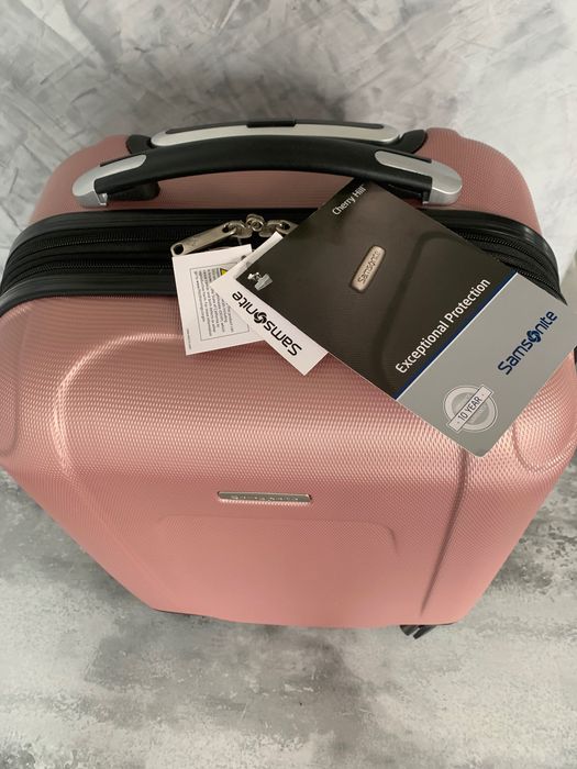 Ръчен куфар- Samsonite carryon 20’spiner Cherry Hill
