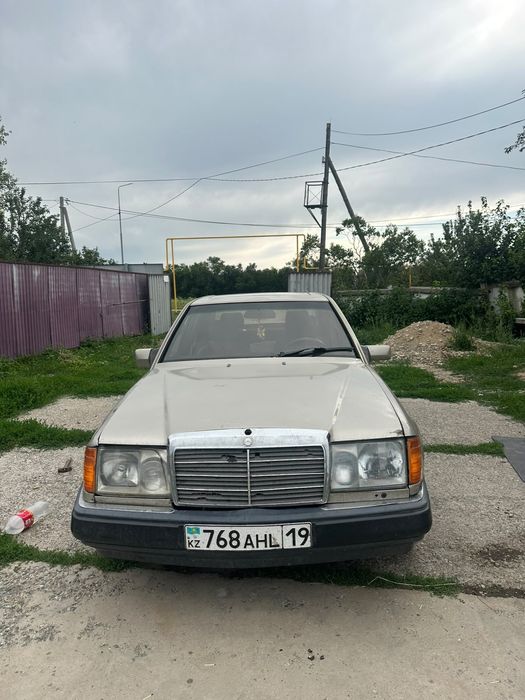 Продам Мерседес 124