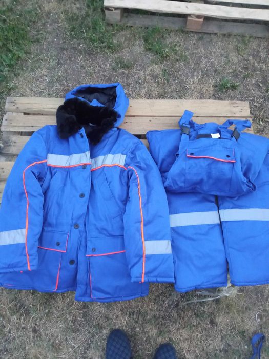Продам зимний комплект спец.одежды