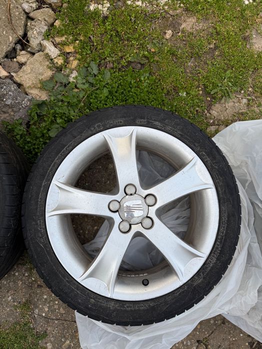 Продавам джанти с гуми