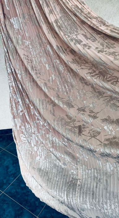 Разкошна бутикова коктейлна рокля