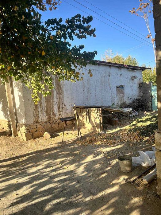 Nurota markazida yer uchastka sotiladi