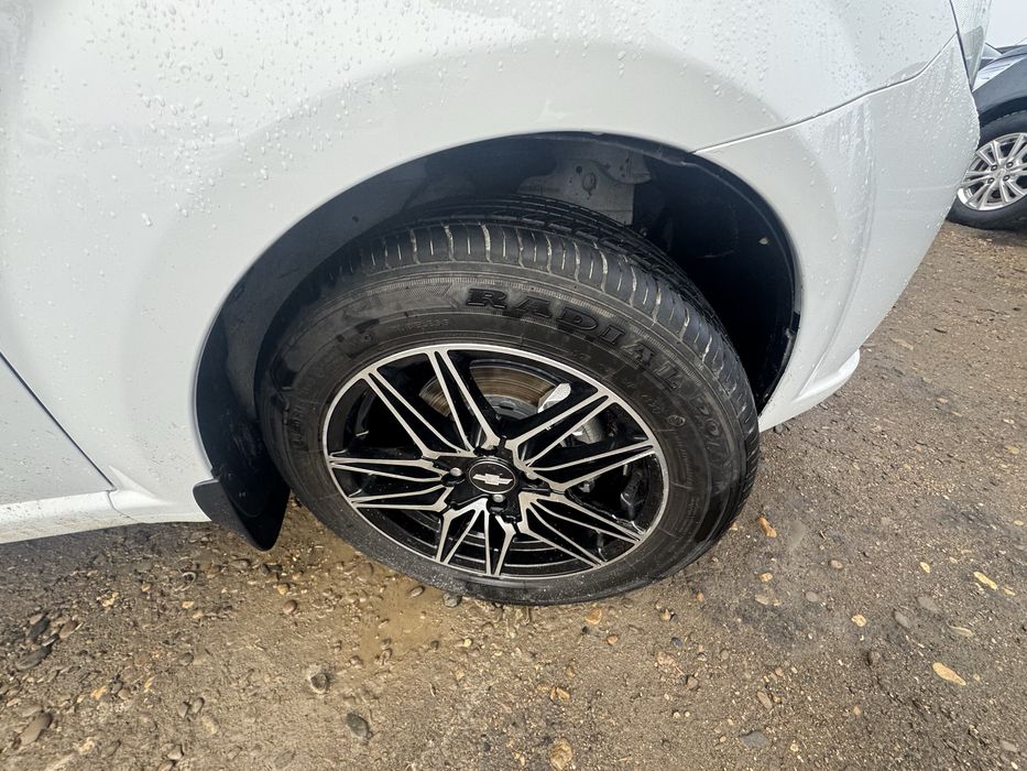 Срочно продается новый машина