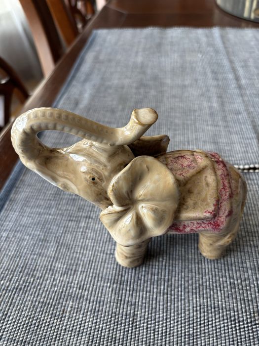 Продаю статуэтки слонов