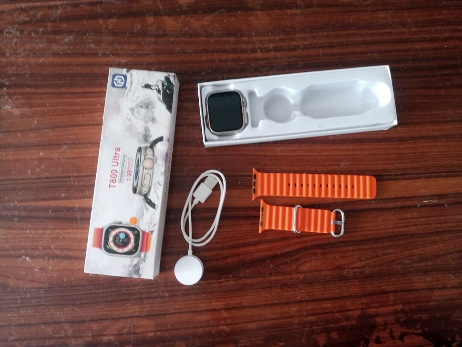 Smart watch ishlashi yahshi qotmaydi