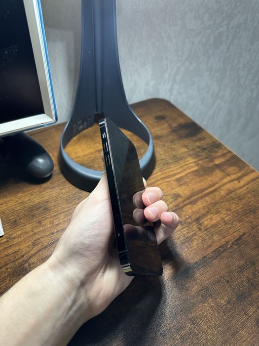 Iphone 12 pro без ремонта