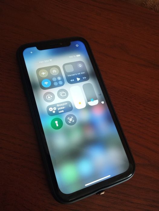 iPhone XR 64gb продам обмен