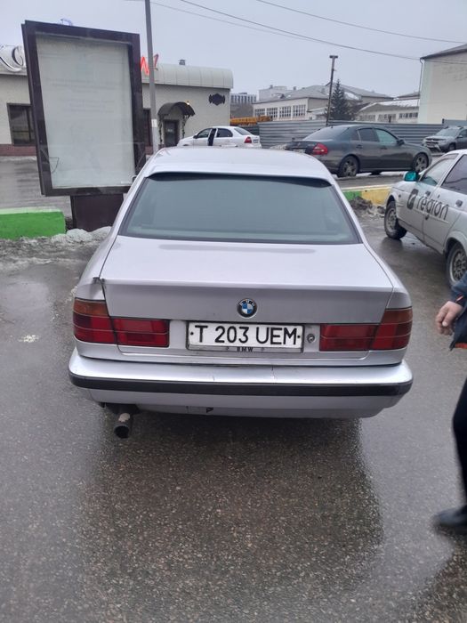 Продам  бмв 520.
