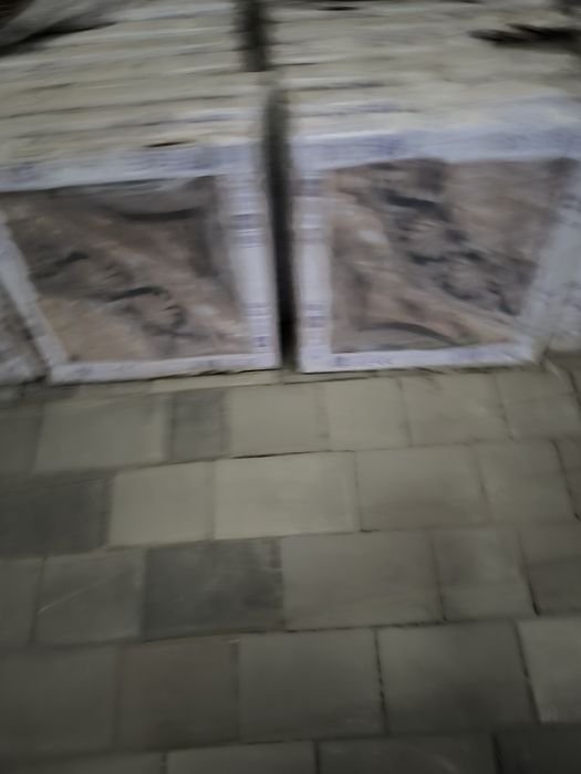 Продам кафель напольный 50*50, ИРАН.