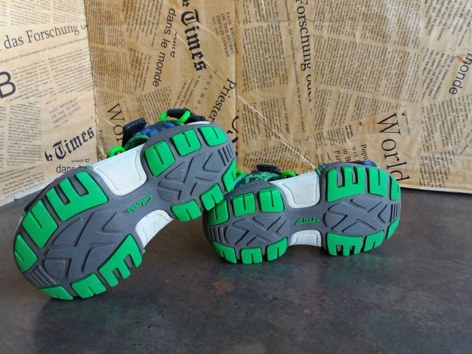 детски сандали,Clarks,летни отворени обувки за момче,номер25