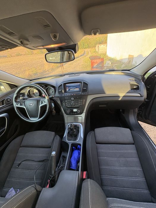 Opel insignia 2011 182 000 km