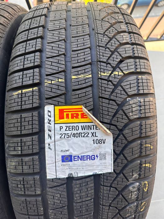 275/40/R22 Pirelli P Zero Winter DOT 22