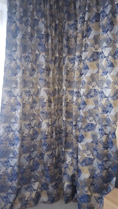 Нови стилни плътни завеси