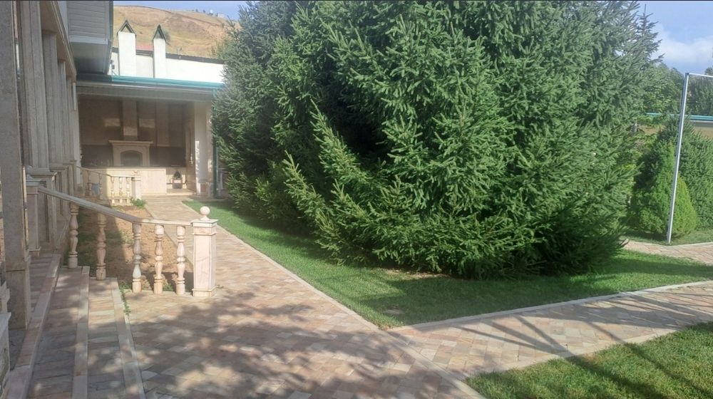 Бустонлик Хумсонда дача сотувда