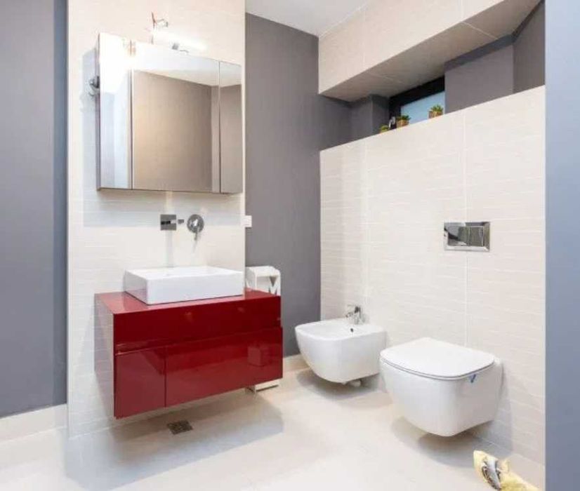 Дава се под наем Тристаен апартамент в Пловдив, Център - 74 кв.м за 198.9 € - Снимка #1