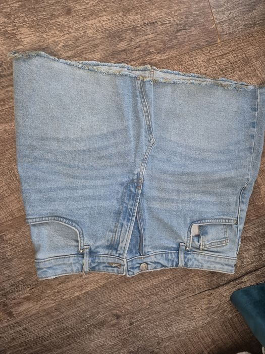 Fusta mini din blugi