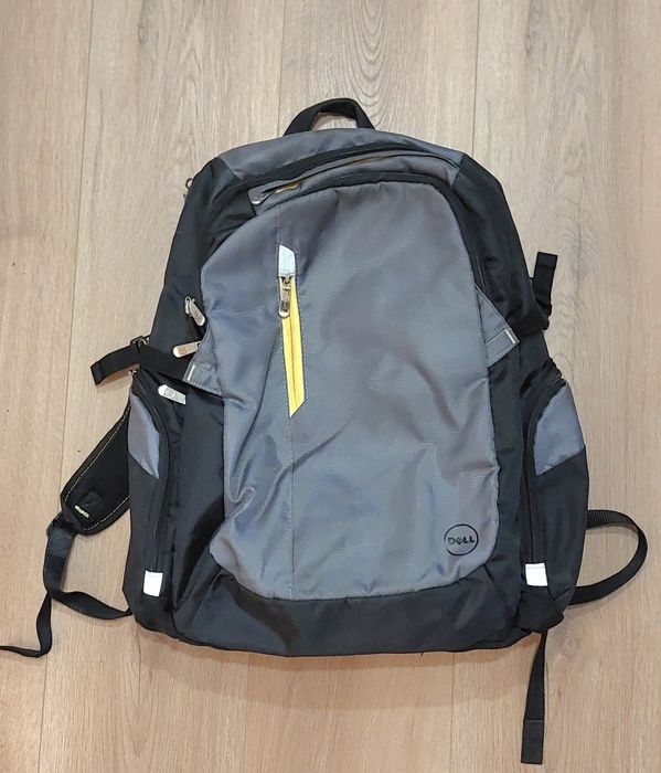 Vând rucsac laptop Dell 17 "
