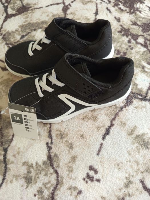 НОВИ Детски маратонки Номер 28