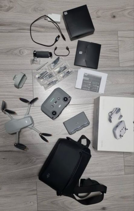 Drona DJI Mini 2 Fly More Combo