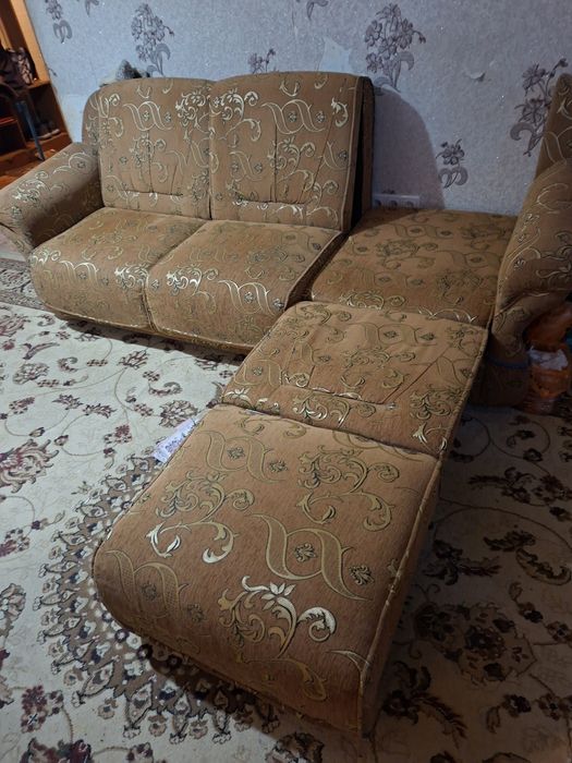 Продам Диван Б/у