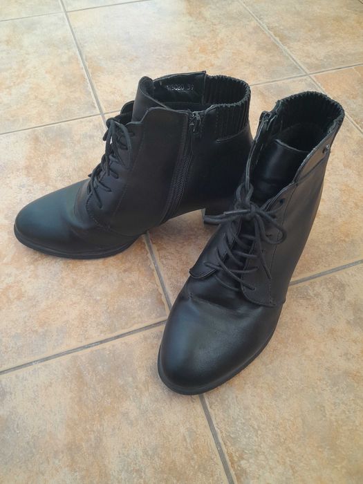 Дамски обувки с нисък ток " Lilly "