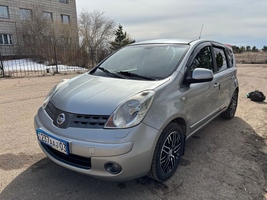 Nissan Note  комплектация  tekna