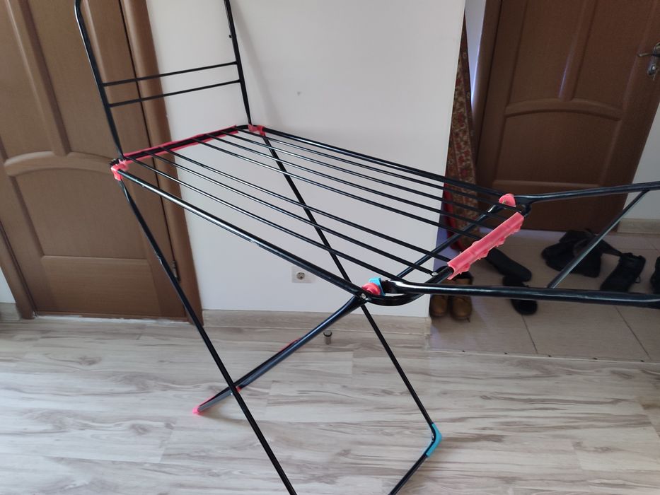 Сушилка для белья, черная