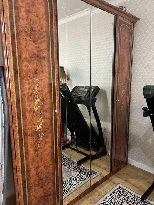 Спальный гарнитур