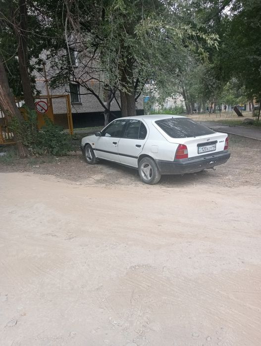 Продам Нисан премьера