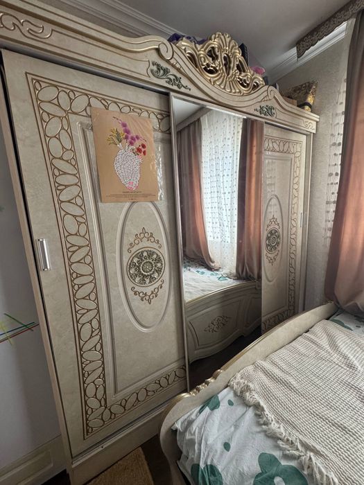 Продаётся мебель для спальный. Почти новый. Цена договорная. Звоните.