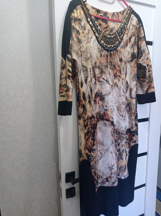 Платье шикарное размер 46-48