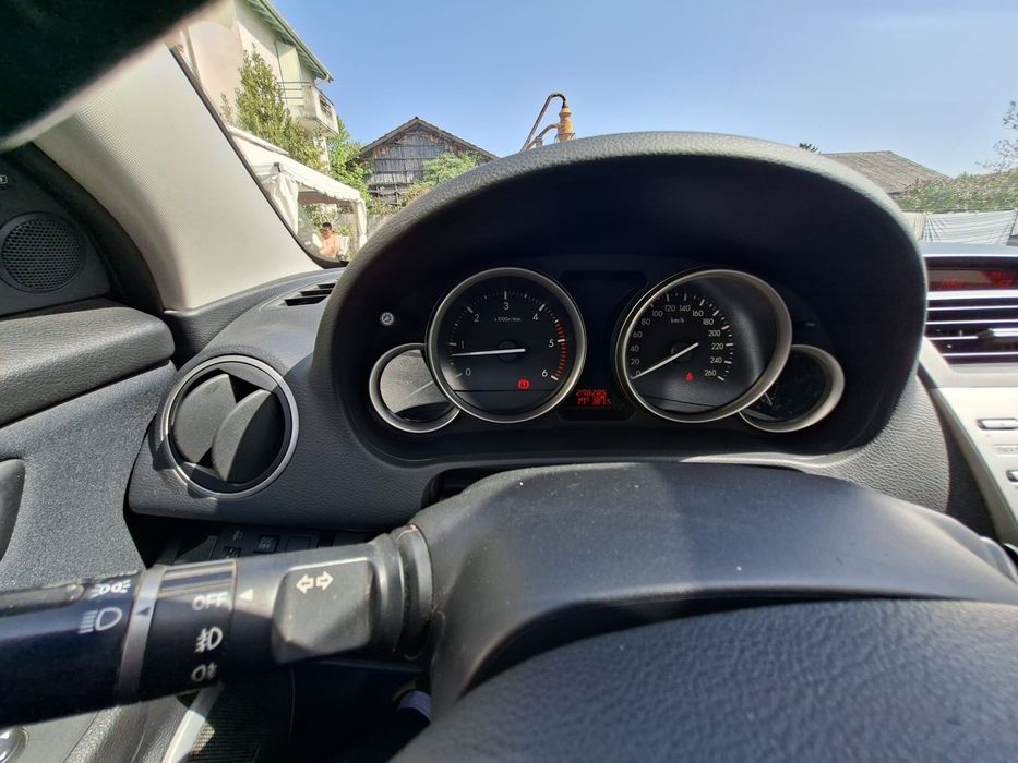 Продавам Mazda 6