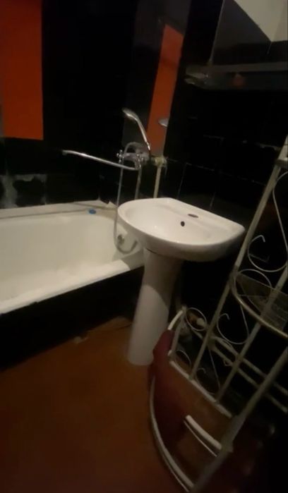 Сдаётся 2-х комнатная в Аксай-4